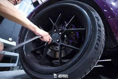 宜昌跑车排名前十(宜昌红色跑车)插图12