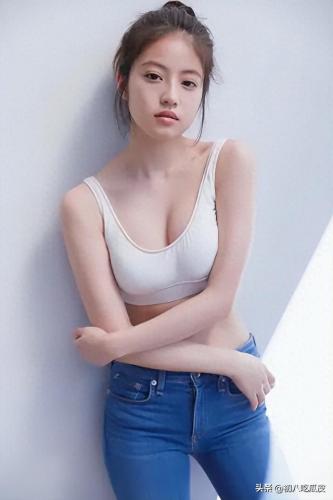 美女美丽排名前十(美女 颜值 排行榜)插图16