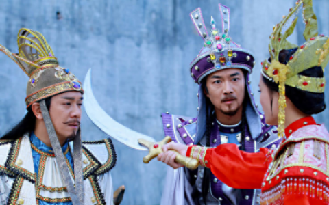 代战公主(代战公主的抹胸连衣裙)