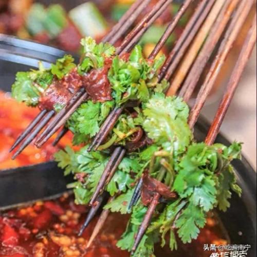 广西旋转串串火锅前十排名(广西火锅串串香前十名)插图8