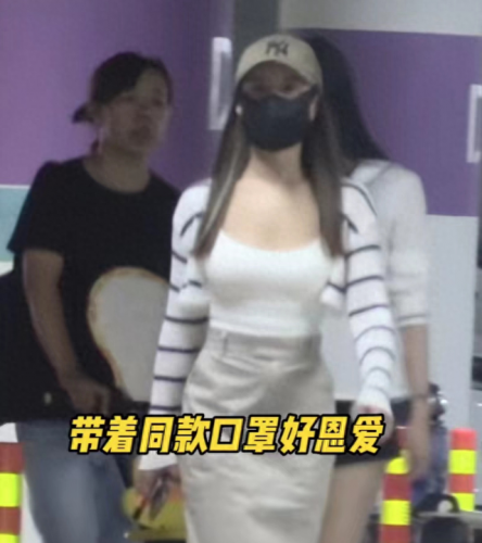 何洁释小龙结婚了吗(何洁离婚了几次)插图32