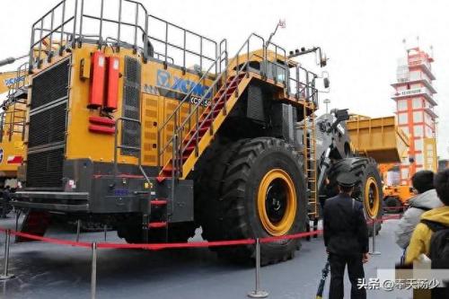 中国排名前十铲车(中国最大的400吨铲车)插图4