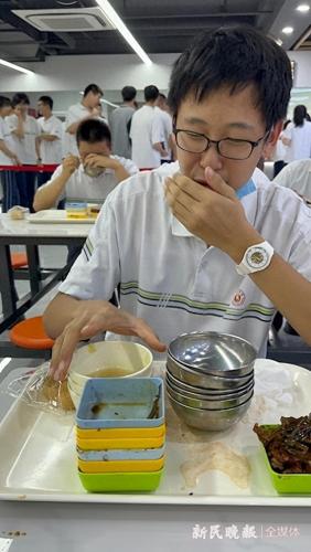 上海高中学校食堂排名前十(上海民办高中排名)插图1