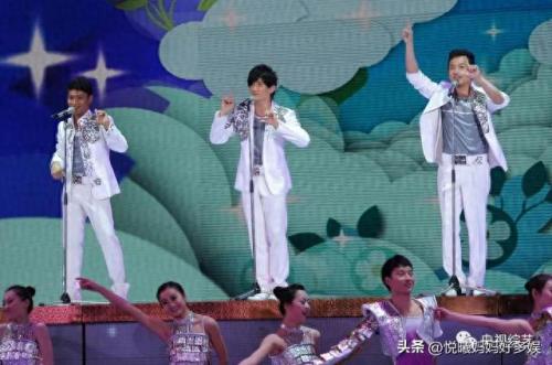 吴奇隆春晚(吴奇隆春晚后空翻)插图15