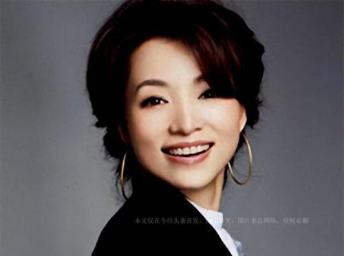 董卿老公密春雷前妻发文(董卿一共生了几个孩子了)插图1
