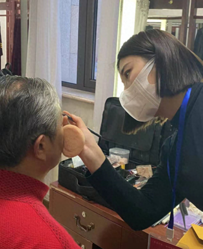 四川化妆造型学校排名前十(四川化妆美容学校哪个好)插图