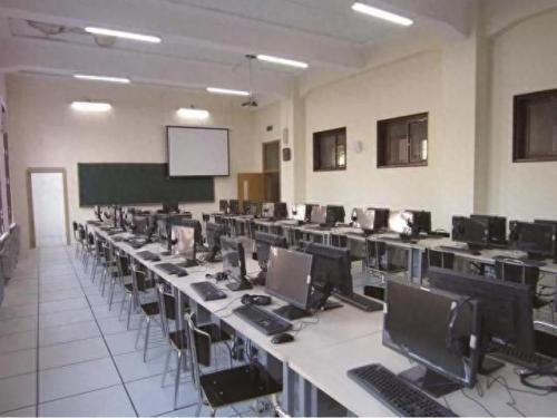 吉林大学附属中学(吉大附属一老师自尽)插图6