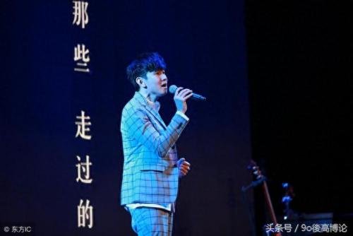 谁还记得是谁先说(谁还记得是谁先说永远的爱我配图)插图