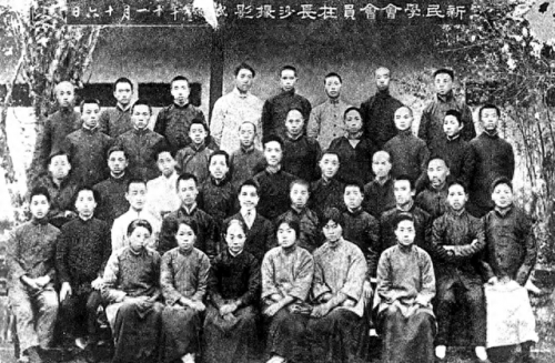 建国前的家族排名前十(传奇家族十大排名)插图4