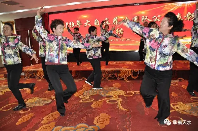 胡元君(空姐出轨24次丈夫还不愿离婚)插图18