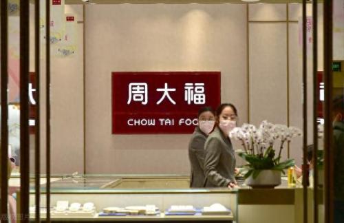 正规大牌香水排名前十(大牌香水排行榜和价格)插图1
