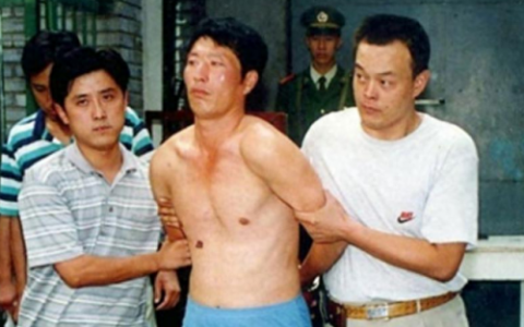 全国黑道大哥前十排名(网络黑帮排行榜前十)