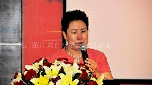 成龙洗发水广告(佳能成龙广告)插图4