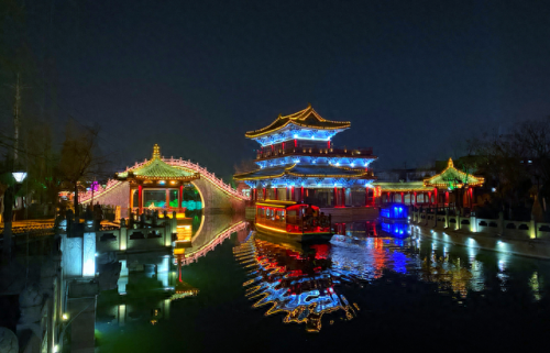 开封夜游排名前十(开封晚上必去的三个景点)插图4