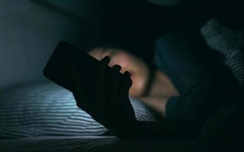 中学生早恋怎么办(给早恋的青少年的励志话语)