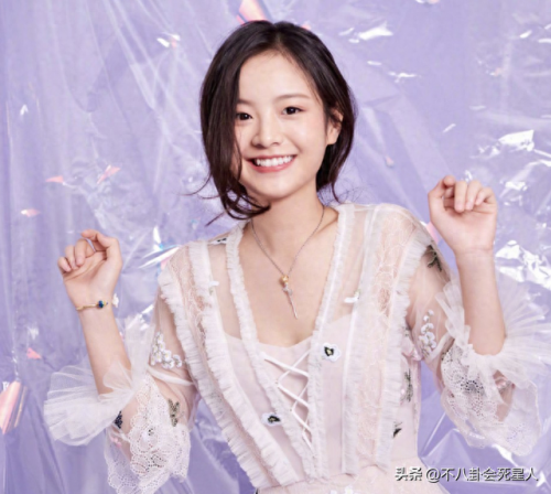 李菲儿裙子滑落(女明星下身穿衣搭配)插图21