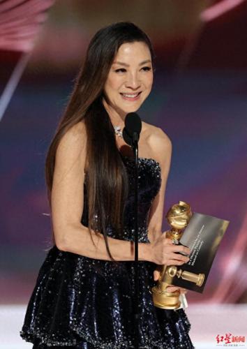 杨紫琼获金球奖影后(杨紫琼获金球奖影后手势)插图