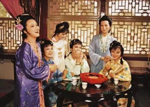 红楼梦十大诡异细节(红楼梦87版全集完整版)插图5