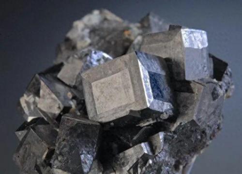 石头硬度排名前十(莫氏硬度超过9不透光是啥石头)插图13