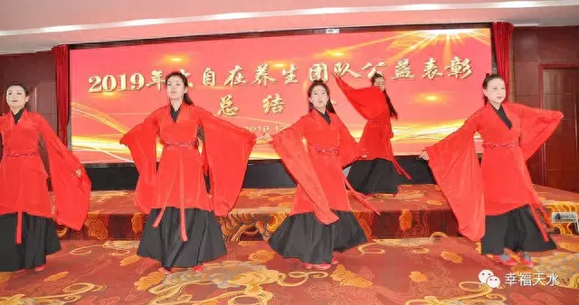 胡元君(空姐出轨24次丈夫还不愿离婚)插图24