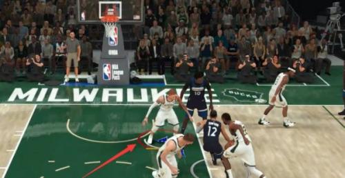 NBA2K22电脑版怎么防守(nba2k22电脑手柄怎么防守)插图