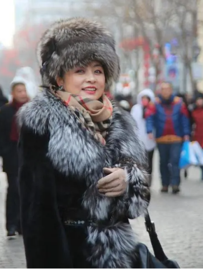 貂皮服装销量排名前十(中国十大皮草女装)插图2