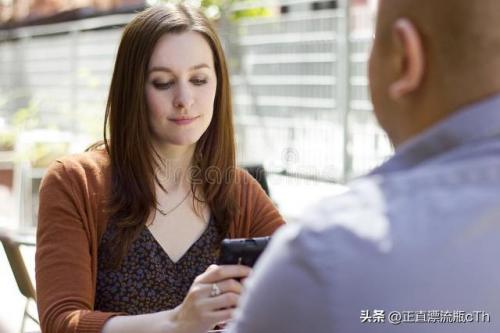 看图猜名人明星答案及图片(看图猜名人明星图片)插图1