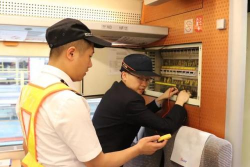 铁路帽子厂家排名前十(国产帽子品牌十大排名)插图8