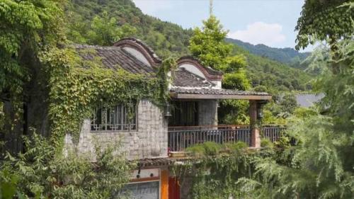 韶关单间餐厅排名前十(餐厅单间红色墙面)插图16