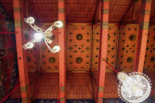 曼谷各大寺庙排名前十(曼谷白色寺庙)插图5