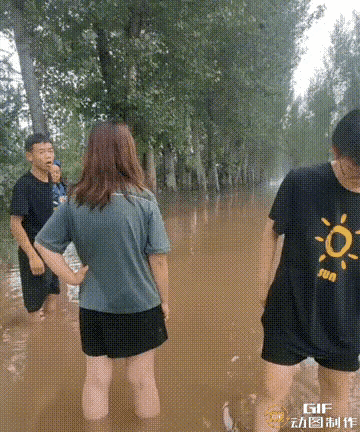 各界大佬捐钱排名前十(名人大咖捐钱的例子)插图4
