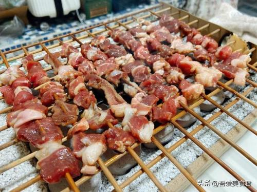 烧烤的调料怎么配(烧烤最上瘾的香料配方)插图