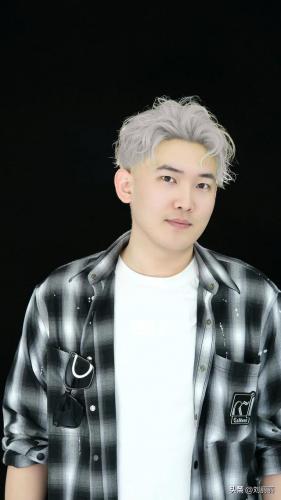 世界美男发型排名前十(古风高冷美男发型)插图15