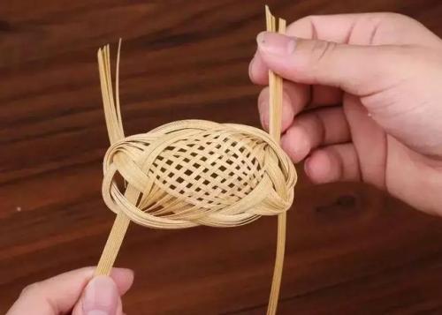 簪子怎么用(发簪的使用方法)插图4