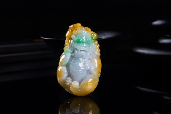 最贵珠宝翡翠排名前十(翡翠珠宝排行榜)插图3