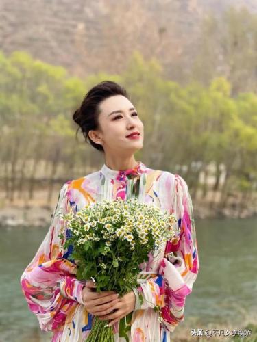 全国央视女主播排名前十(颜值最高的央视女主播)插图4
