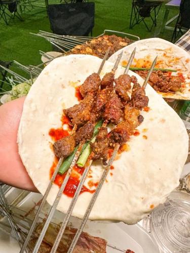西岸美食烧烤排名前十(花湖烧烤美食排行榜前十名)插图19