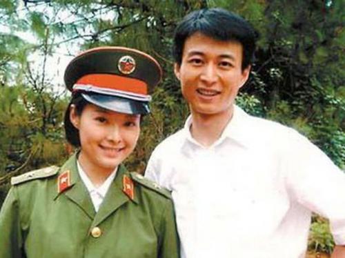袁立华表奖(2011年红毯袁立造型)插图20