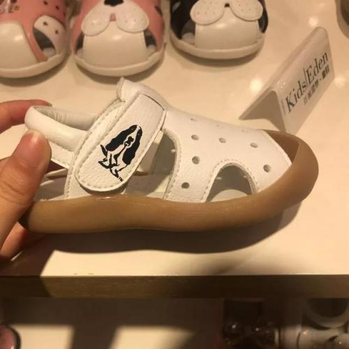 儿童凉鞋牌子排名前十(小孩凉鞋十大品牌)插图23