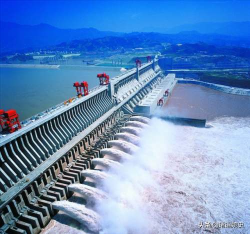三峡大坝图片(三峡大坝全景图)插图