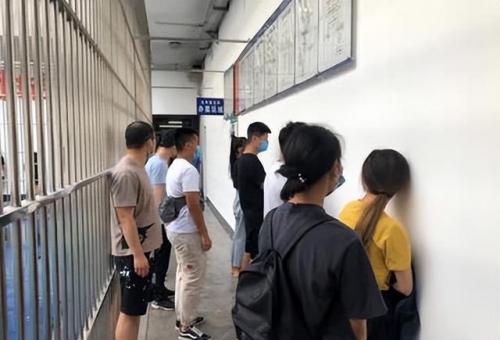 酒托是什么意思(酒托犯法吗)插图7