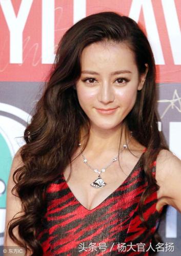 古力娜扎全名(揭秘迪丽热巴和古力娜扎的关系)插图2