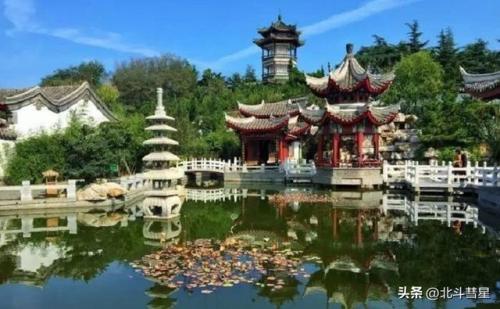 烟台小众酒店排名前十(烟台中心大酒店)插图1