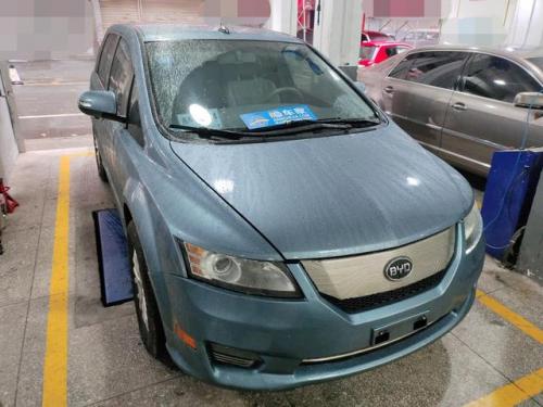 比亚迪e6电动汽车(比亚迪e6参数配置)插图3