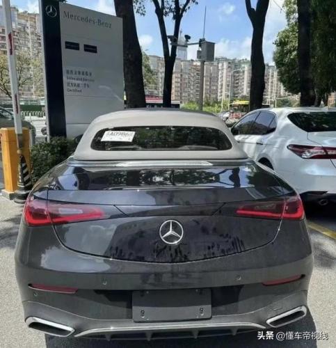 4座敞篷跑车(硬顶敞篷四座车有哪几款)插图1
