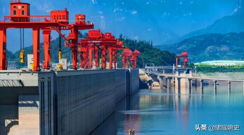 三峡大坝图片(三峡大坝全景图)插图4