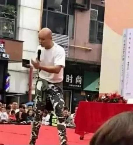 非诚勿扰主持人是谁(姜振宇为何退出非诚勿扰)插图
