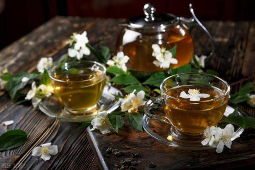 茉莉花茶属于什么茶(70到80岁喝什么茶最好)插图2