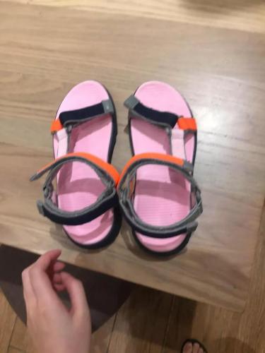 儿童凉鞋牌子排名前十(小孩凉鞋十大品牌)插图51