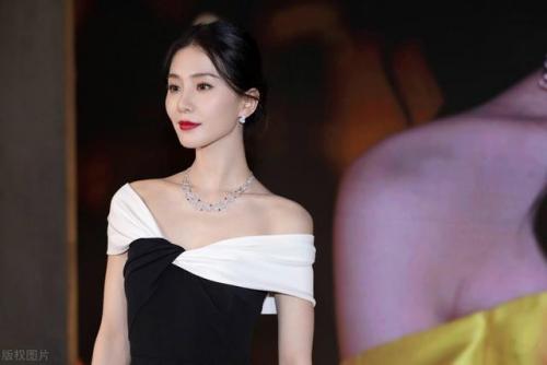 网络十大美女(网络十大美女是男生)插图3